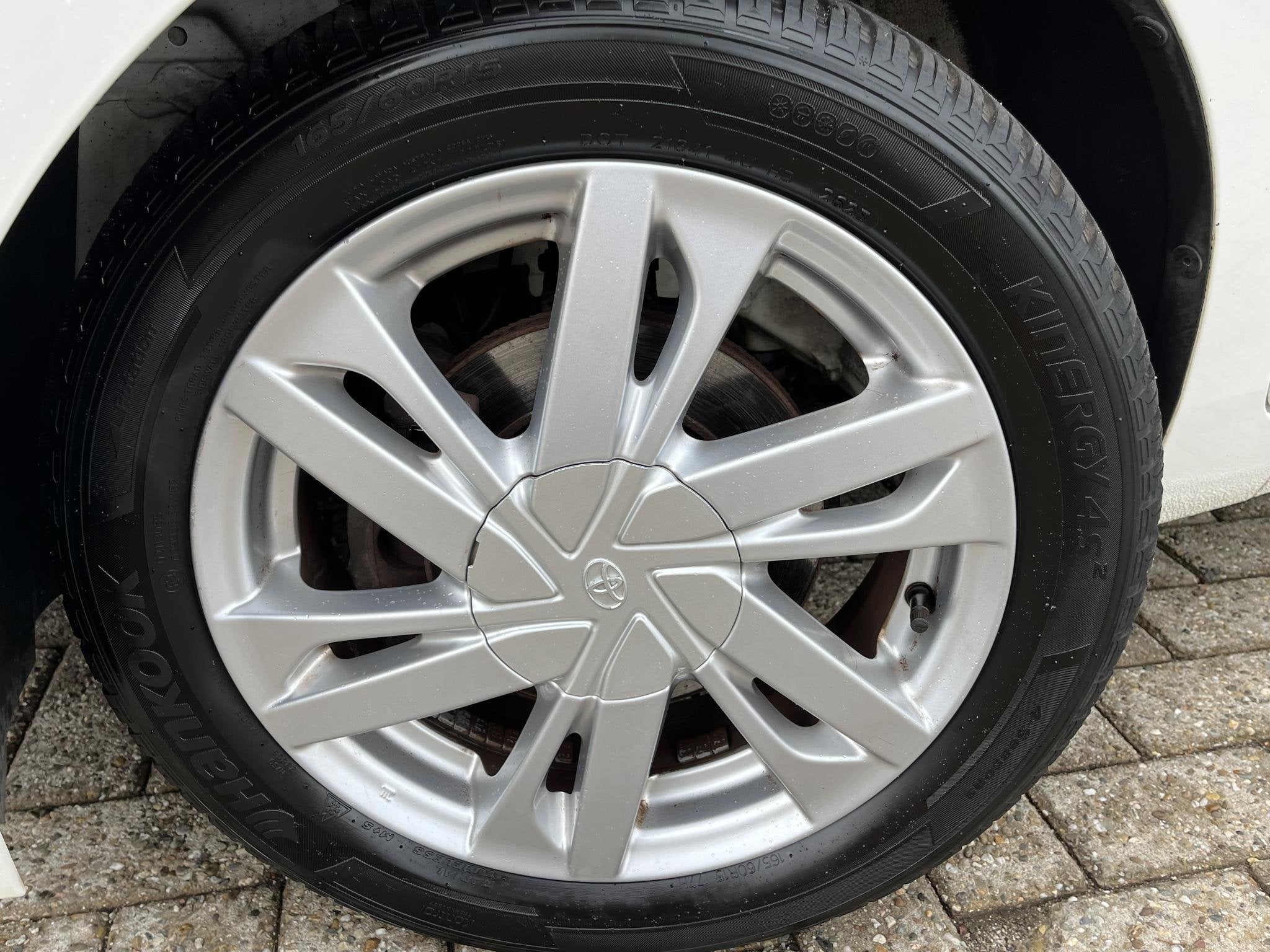 Toyota Aygo 1.0 VVT-i x-sport / Sportieve uitvoering, Auto's, Voorwielaandrijving, Stof, Gebruikt, Euro 6