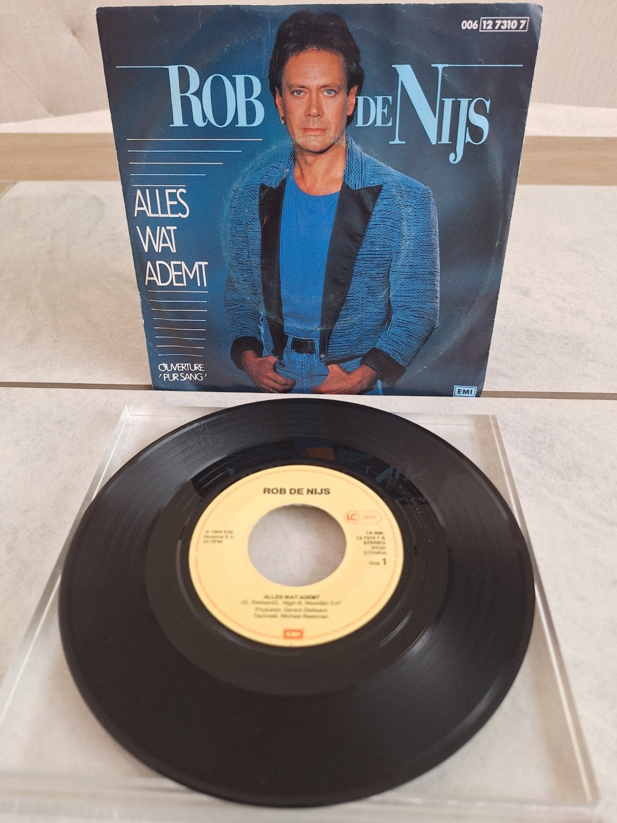 Single van   ROB DE NIJS  // ALLES WAT ADEMT  ...uit 1984, Cd's en Dvd's, Ophalen of Verzenden, Gebruikt, Overige formaten, Levenslied of Smartlap