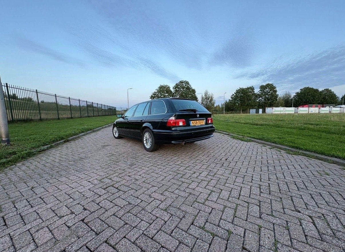 BMW 5-Serie 4.4 I 540 Touring AUT 2000 Groen, foto 3