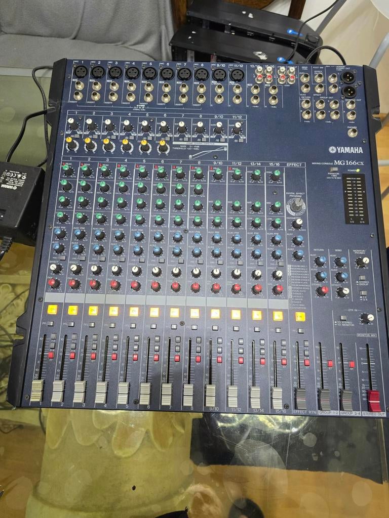 Yamaha mengtafel, Muziek en Instrumenten, Mengpanelen, Ophalen of Verzenden