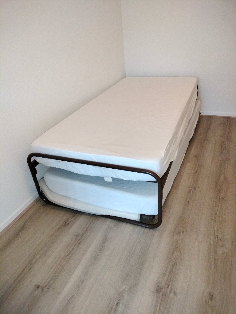 Onderschuif bedden, Ophalen, Overige materialen, Gebruikt, 90 cm