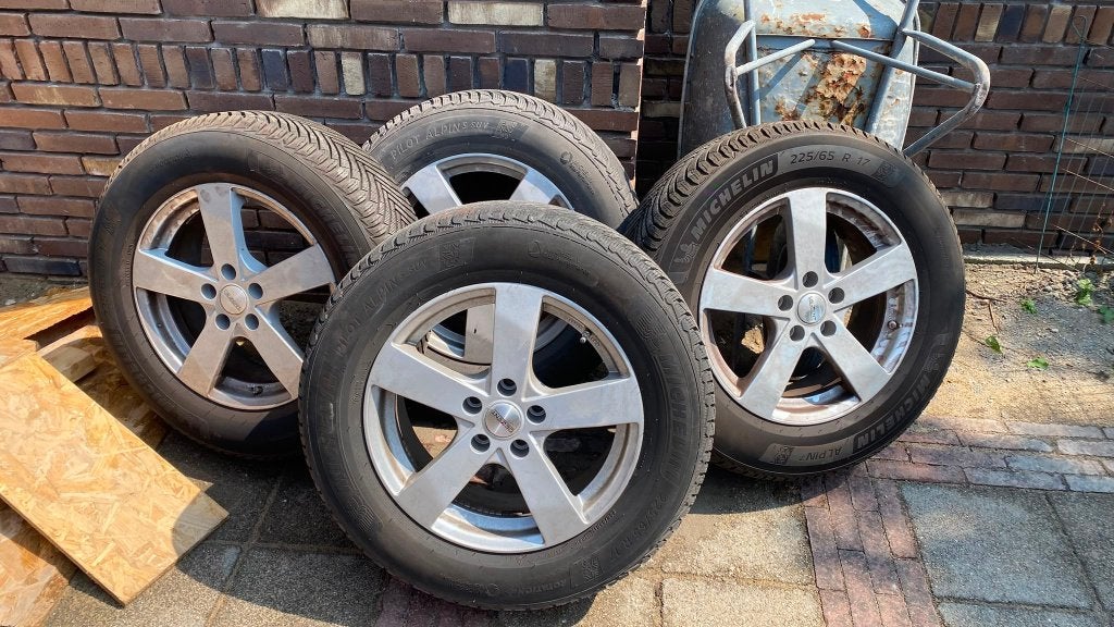 Winterbanden met lichtmetalen velgen Michelin Pilot Alpin 5, Auto-onderdelen, Banden en Velgen, Ophalen, Gebruikt, Banden en Velgen
