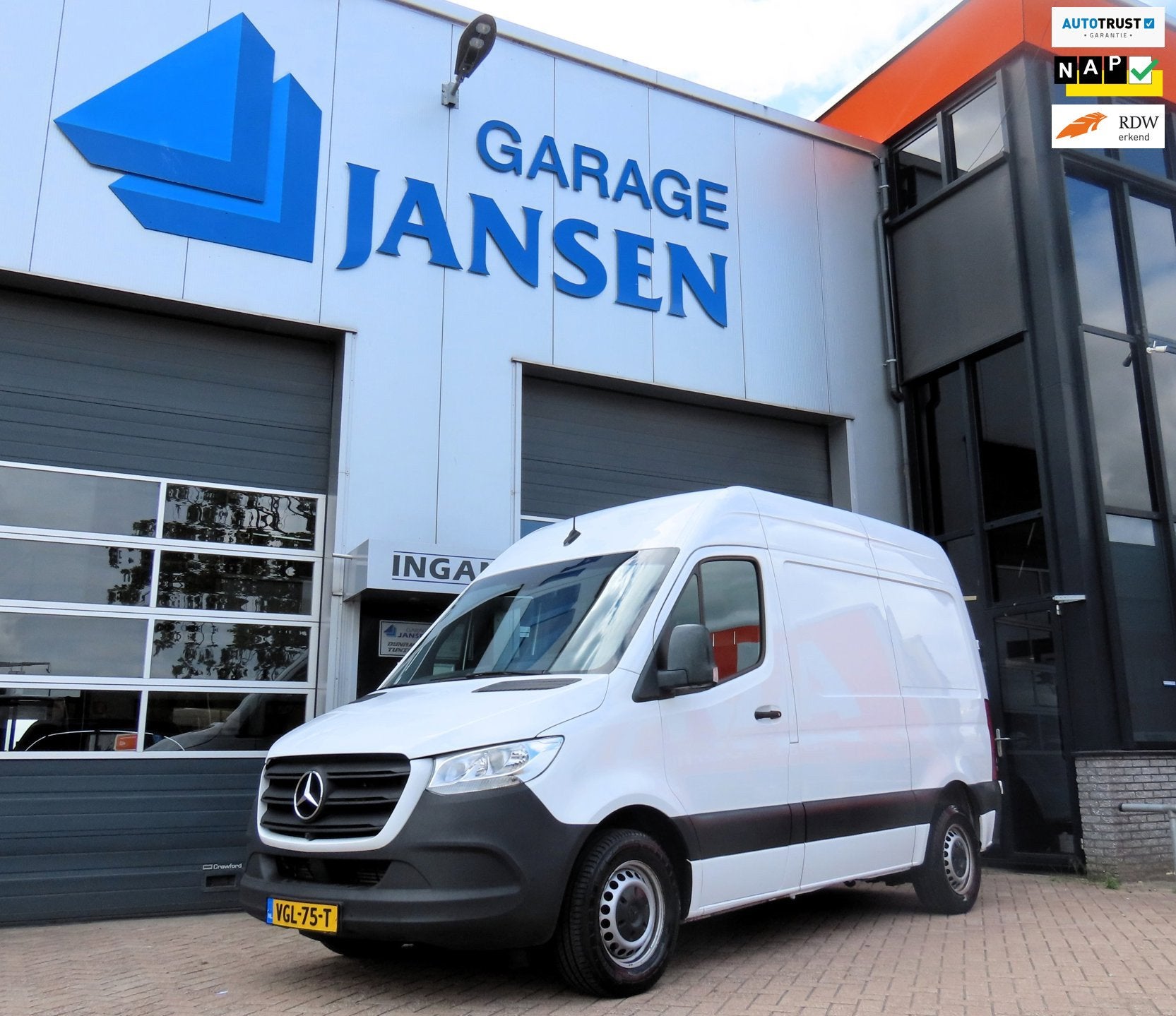 Mercedes-Benz Sprinter 314 2.2 CDI L1H2 Automaat,360 Camera,, Auto's, Gebruikt, 2000 kg, Wit, Bedrijf