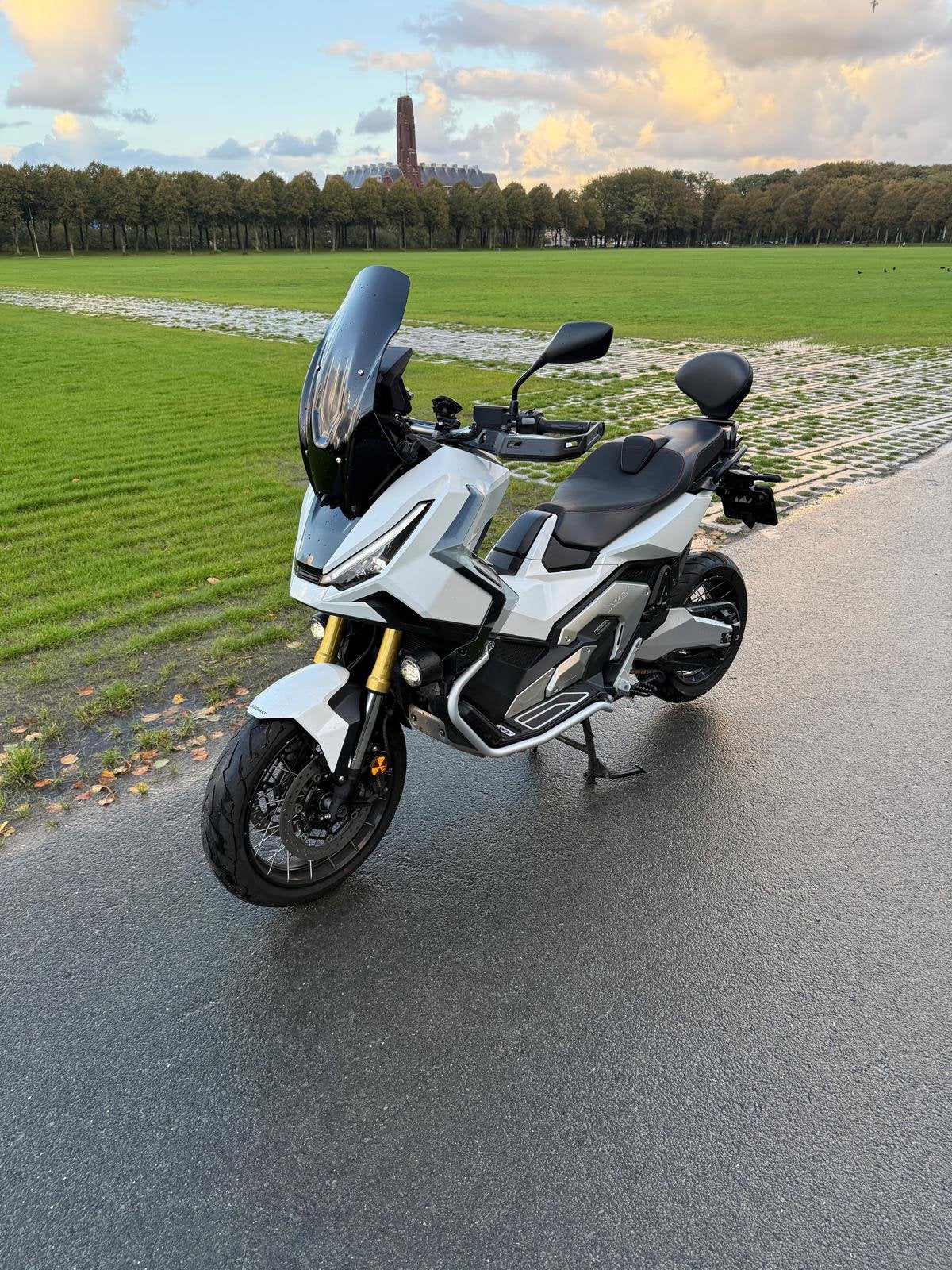 Honda X-ADV 750 | 2025 | A2/35 kW | Akrapovič | Veel extra’s, 750 cc, 2 cilinders, Traction Control, Toermotor