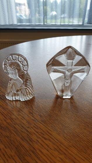 3 religie beelden maria 7,5 cm jezus christus 8,5 en 7,5 cm, Ophalen