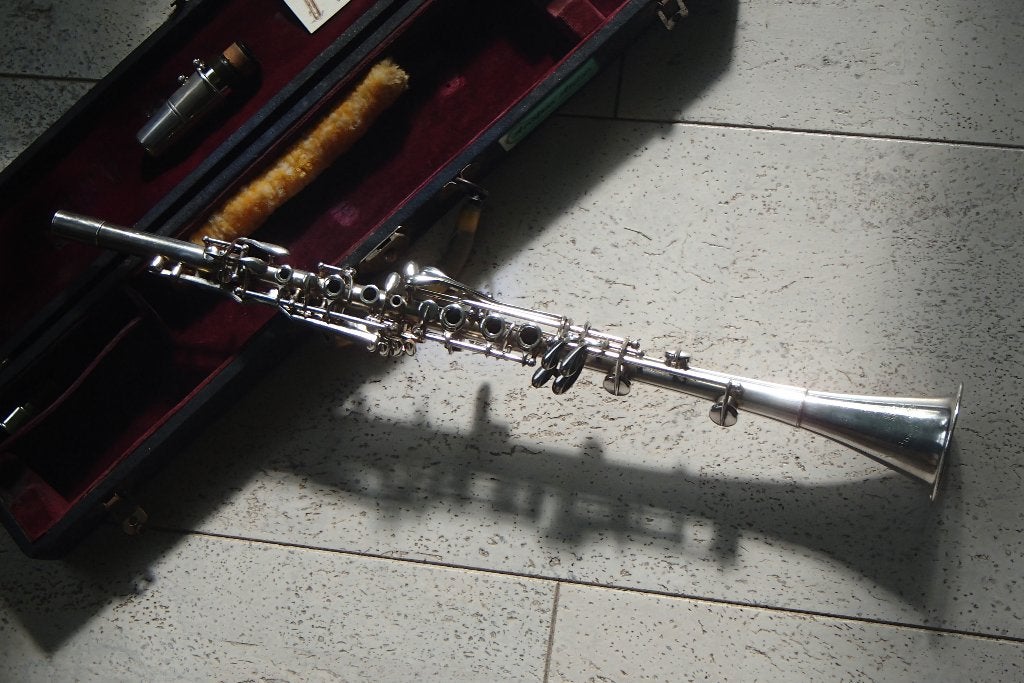 Metalen Klarinet Cavalier (Elkhardt) compleet met mondstuk, Bes-klarinet, Gebruikt, Ophalen of Verzenden, Met koffer
