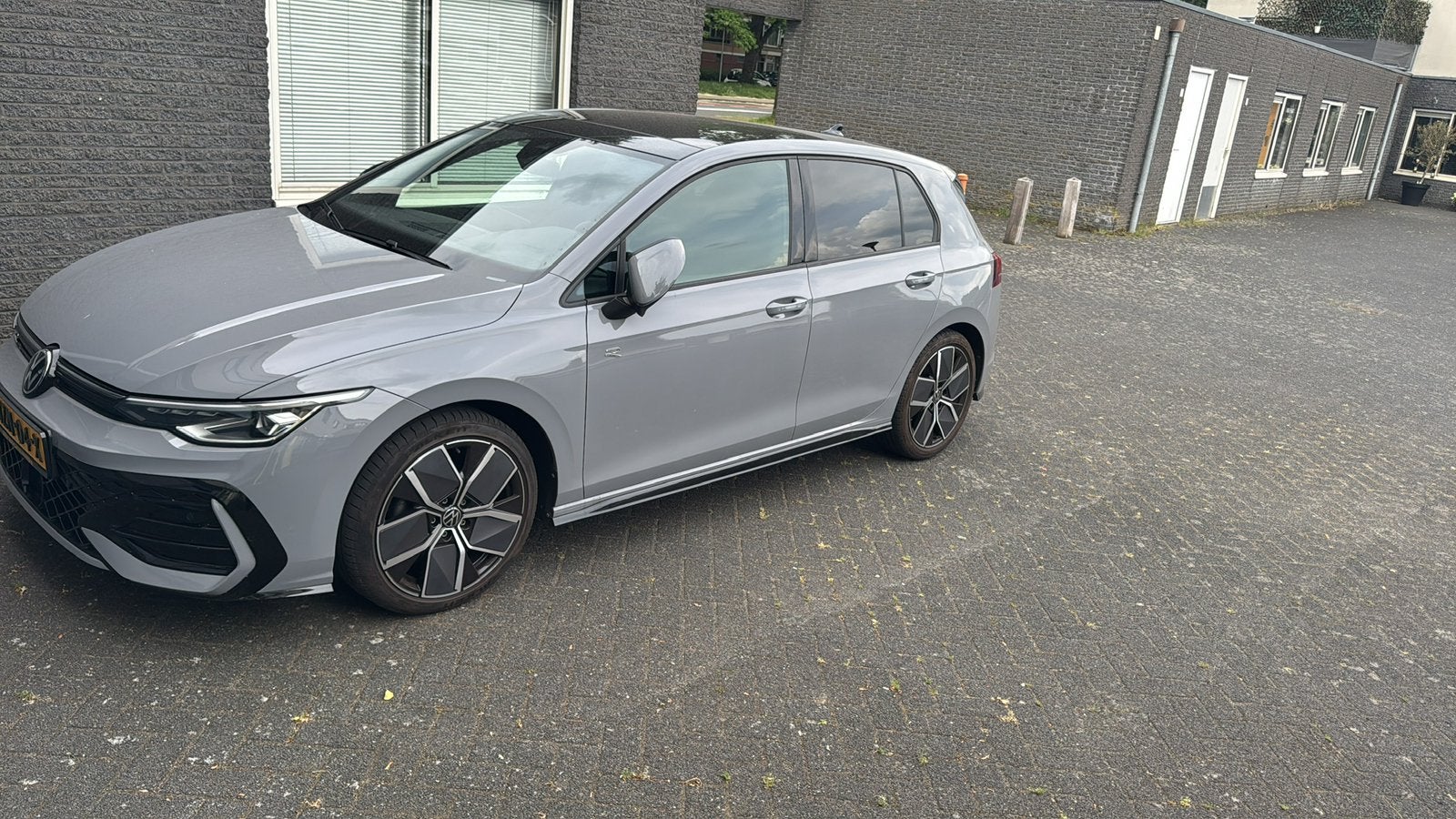 Volkswagen Golf 1.5 Etsi 150pk Dsg-7  2024 Grijs, 1498 cc, 680 kg, 4 cilinders, 19 km/l