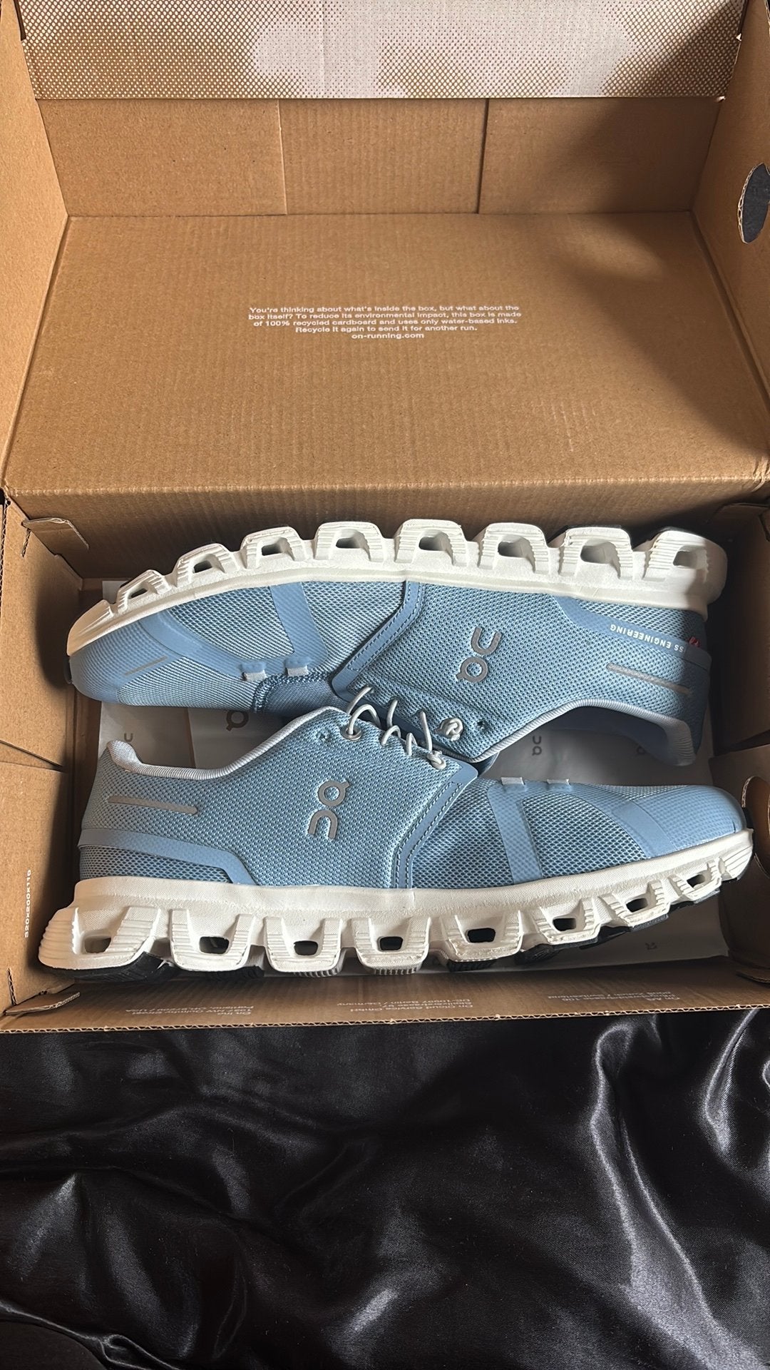 Lichtblauwe schoenen on running maat 43, Kleding | Heren, Blauw, Sportschoenen, Nieuw, Ophalen of Verzenden