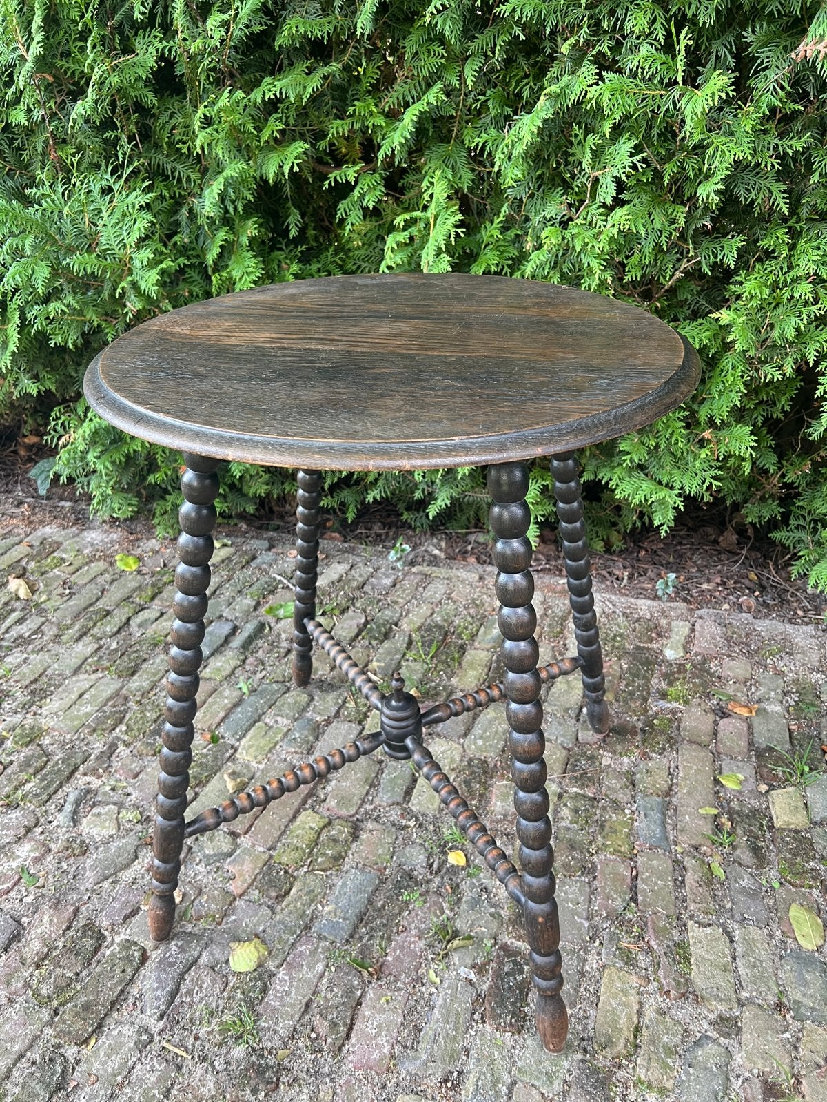 Antieke houten bijzettafel met gedraaide poten, Ophalen