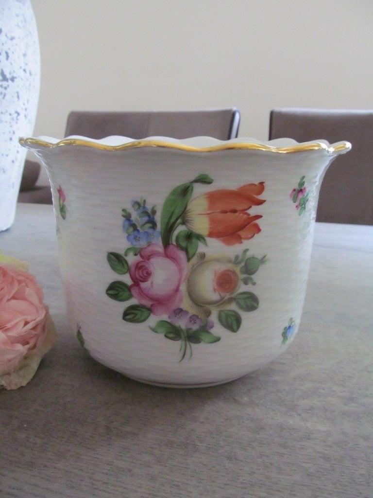 Herend Bloempot Bloemmotief Mandvlechtpatroon 7302/BT, Antiek en Kunst, Ophalen of Verzenden