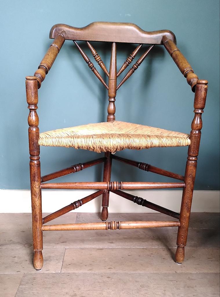 Antieke eiken stoel, Antiek en Kunst, Antiek | Meubels | Stoelen en Banken, Ophalen