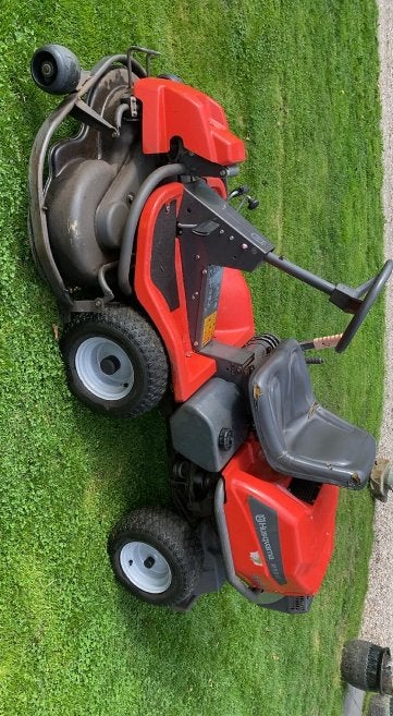Husqvarna R15V2 Zitmaaier, Ophalen, Cirkelmaaier, Gebruikt, Benzine-grasmaaier