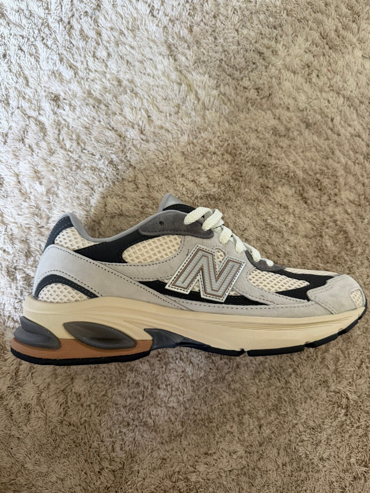 Ongedragen new balance 2010 classic maat 44 voor €125,-, Kleding | Heren, Schoenen, Ophalen of Verzenden, Zo goed als nieuw