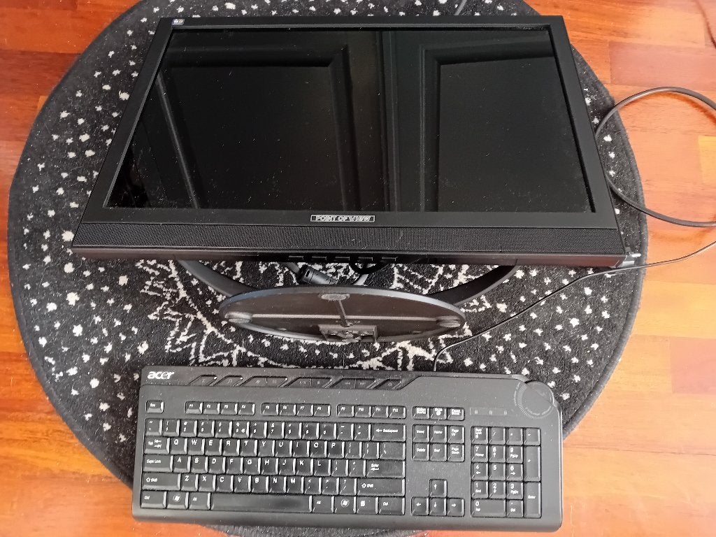 LCD monitor en toetsenbord, Ophalen, Gebruikt