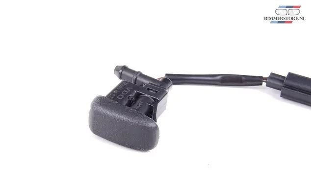 Foto 3 van Ruitensproeier nozzle verwarmd BMW 1 / X3 / X5 / Z4 serie E8