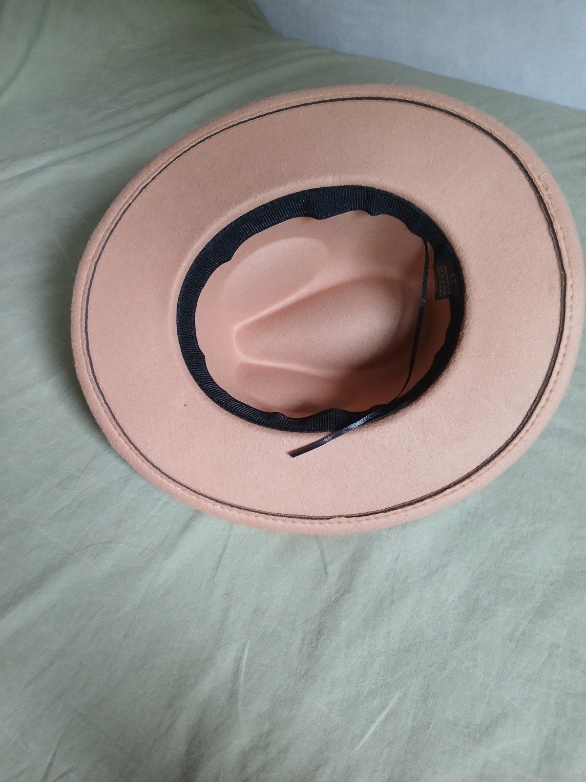 Stijlvolle kameel vilten hoed met leren band, Kleding | Dames, Hoed, Nieuw, Onbekend, One size fits all