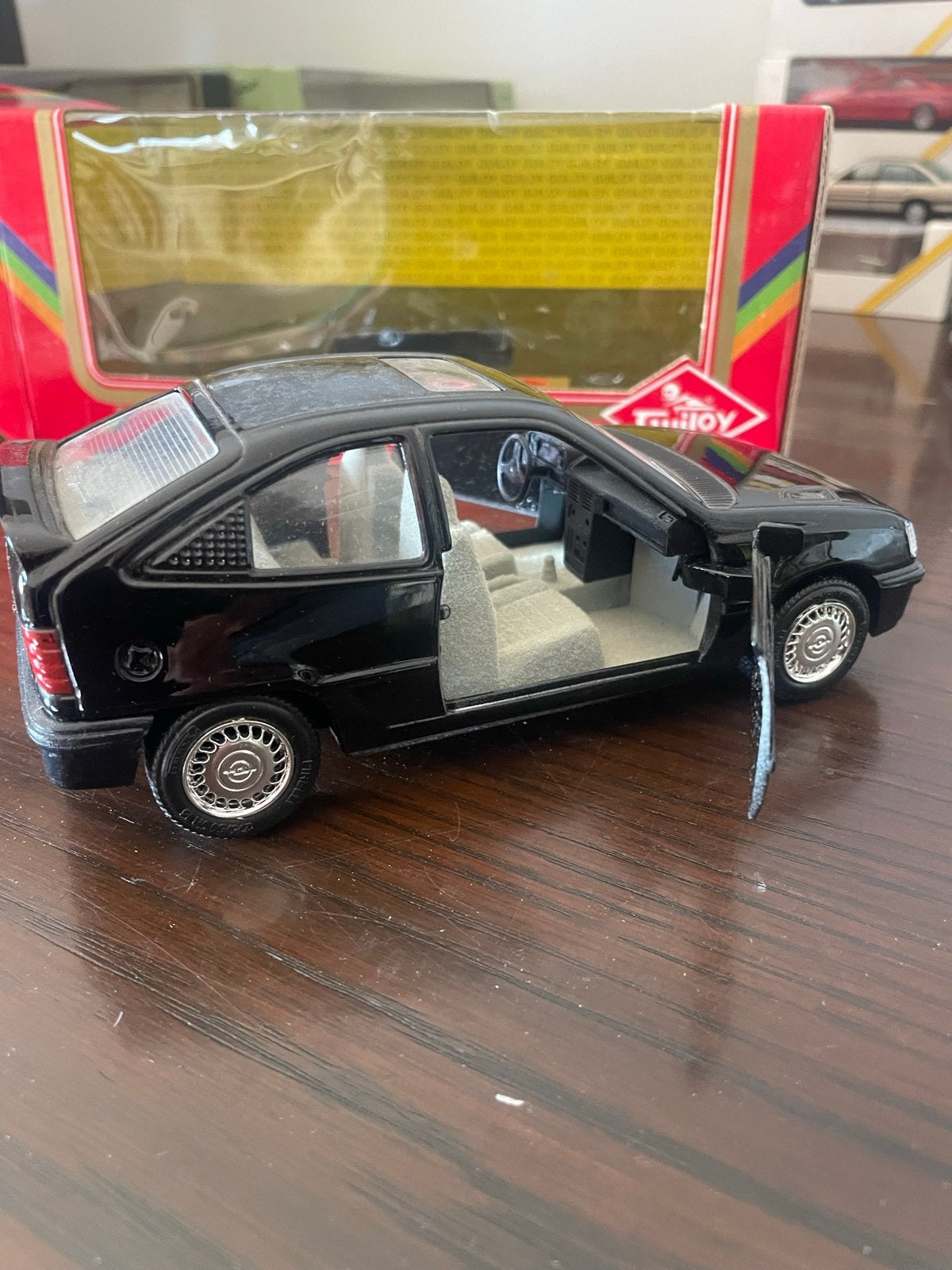 Guiloy Opel Kadett GSi 16V - Zwart Die-Cast Model 1:24, Ophalen of Verzenden, Zo goed als nieuw, Auto, Overige merken