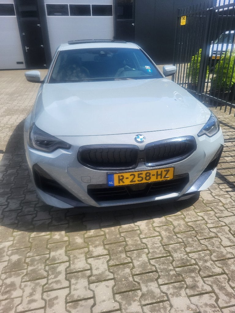 BMW 2-Serie 220i 184pk Aut 2022 Grijs, Auto's, 1998 cc, Zwart, 4 cilinders, 4 stoelen