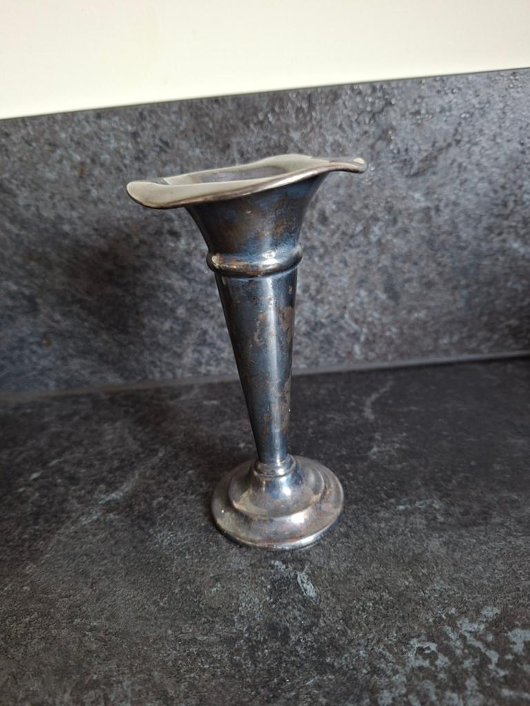 Verzilverd rozenvaasje gero 80, Ophalen of Verzenden, Zilver