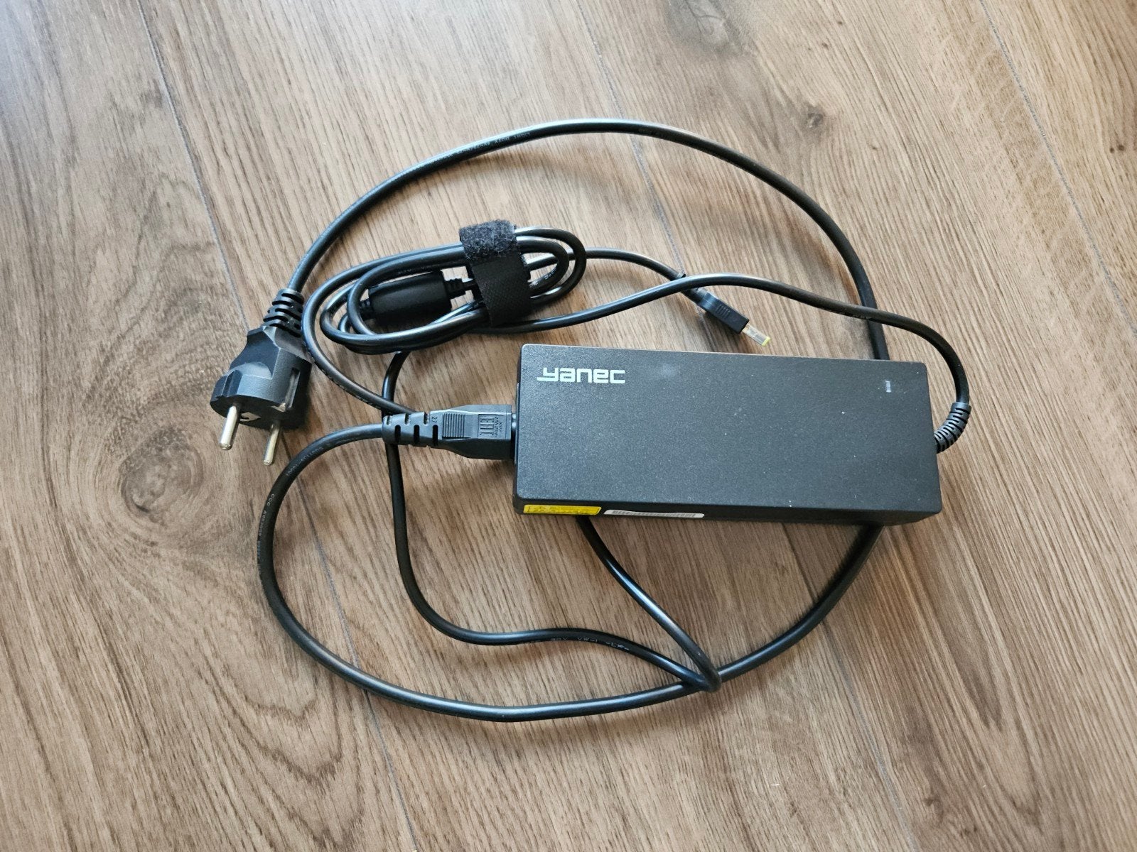 Yanec Laptop AC Adapter 135W voor Lenovo (YNA93), Ophalen of Verzenden, Nieuw, Yanec