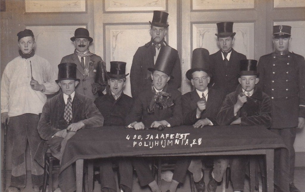 754H fotokaart Dordrecht vrijmetselarij groepsportret zangve, Ophalen of Verzenden, 1920 tot 1940, Ongelopen, Zuid-Holland