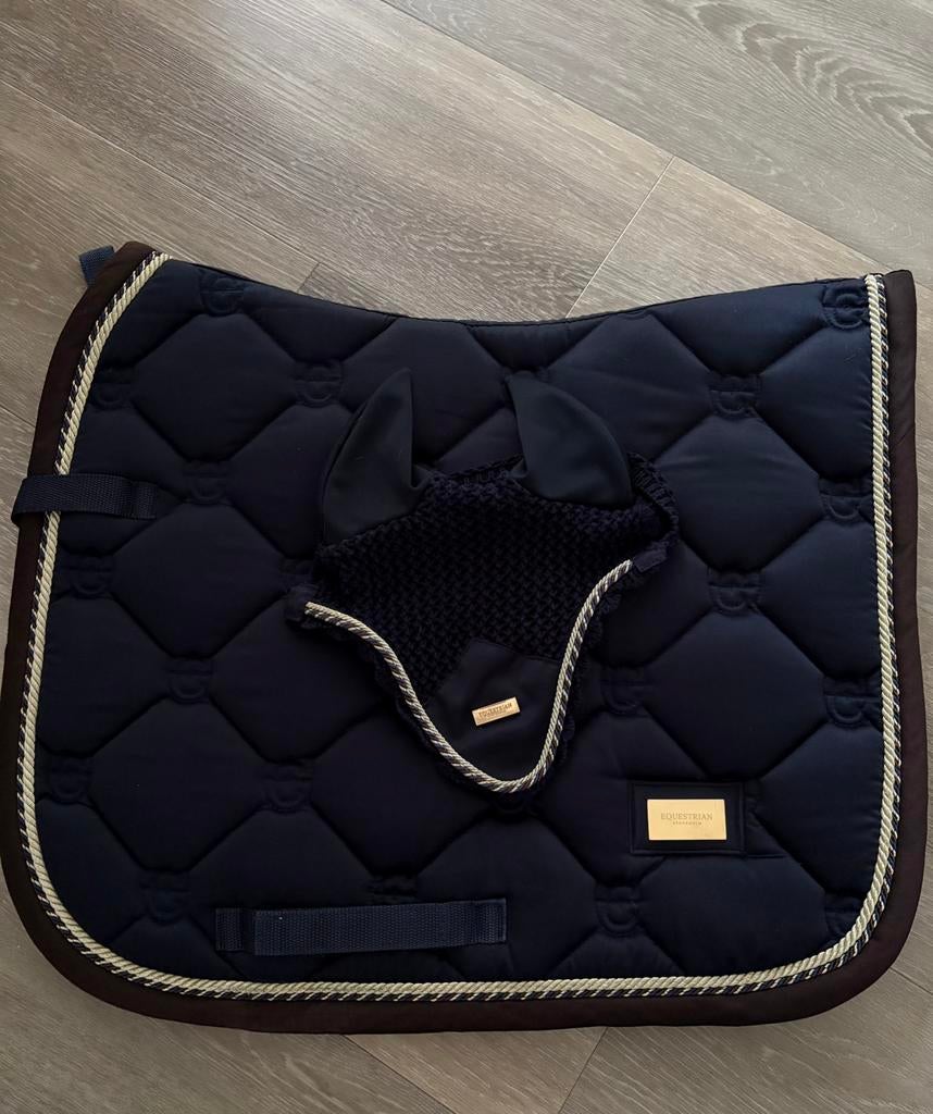 Equestrian Stockholm dressuurdekje Cob + Oornetje, Dieren en Toebehoren, Paarden en Pony's | Dekens en Dekjes, Ophalen of Verzenden