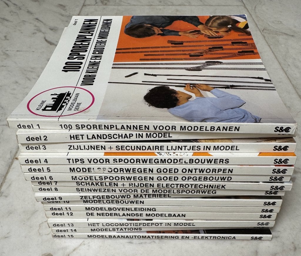 modelspoor boeken | serie 15 delig, Ophalen of Verzenden, Zo goed als nieuw