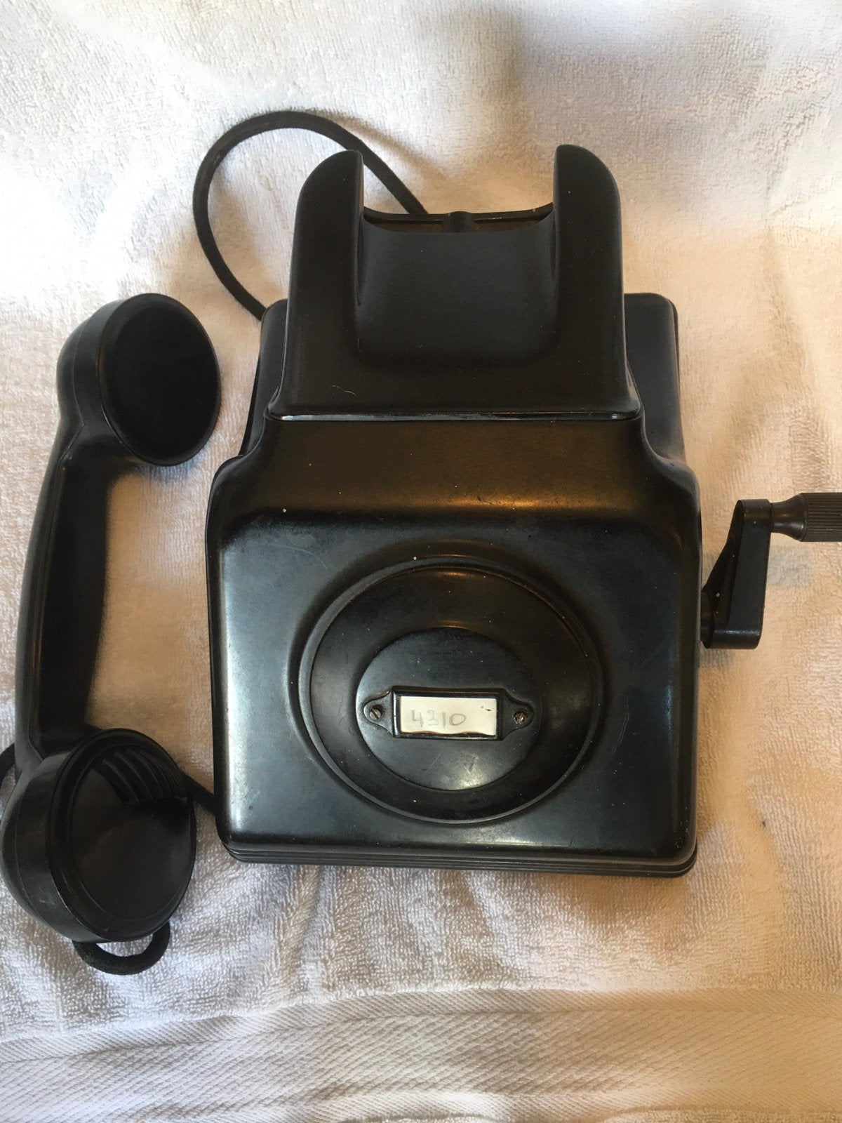 Bakelieten inducter Wand Telefoon voor nood situaties., Verzamelen, Ophalen of Verzenden, Nederland