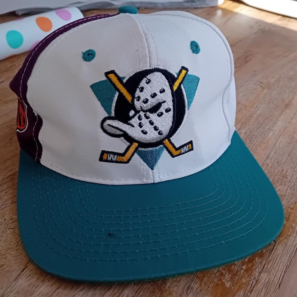 vintage mighty ducks pet, Ophalen of Verzenden, Zo goed als nieuw