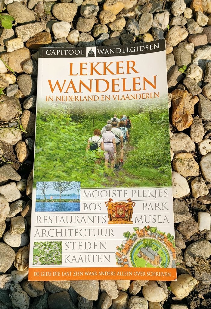 Capitoolgids Wandelgids Lekker Vakantie in Nederland Natuur, Boeken, Reisgidsen, Capitool, Ophalen of Verzenden, Zo goed als nieuw