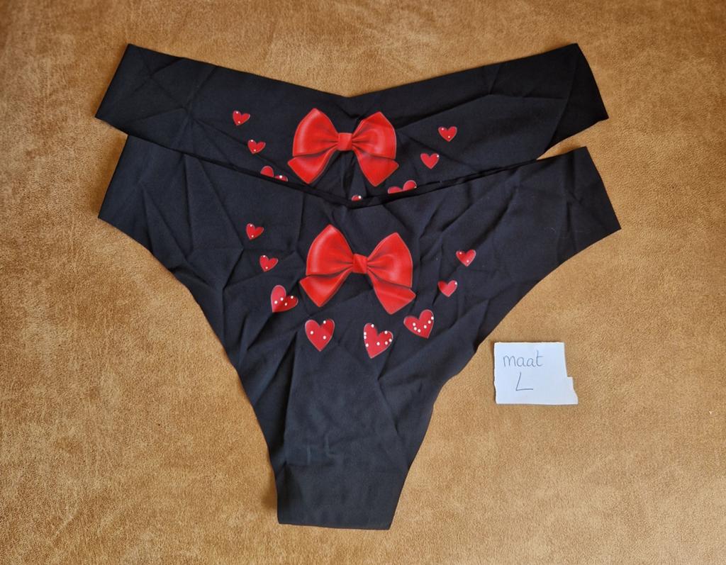 2 slipjes maat L met strik en hartjes NIEUW, Verzenden, Zwart, Slip
