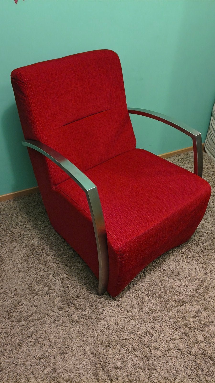 Fraaie rode fauteuil met RVS armleuningen, Huis en Inrichting, Fauteuils, Ophalen, 75 tot 100 cm, Zo goed als nieuw, Stof