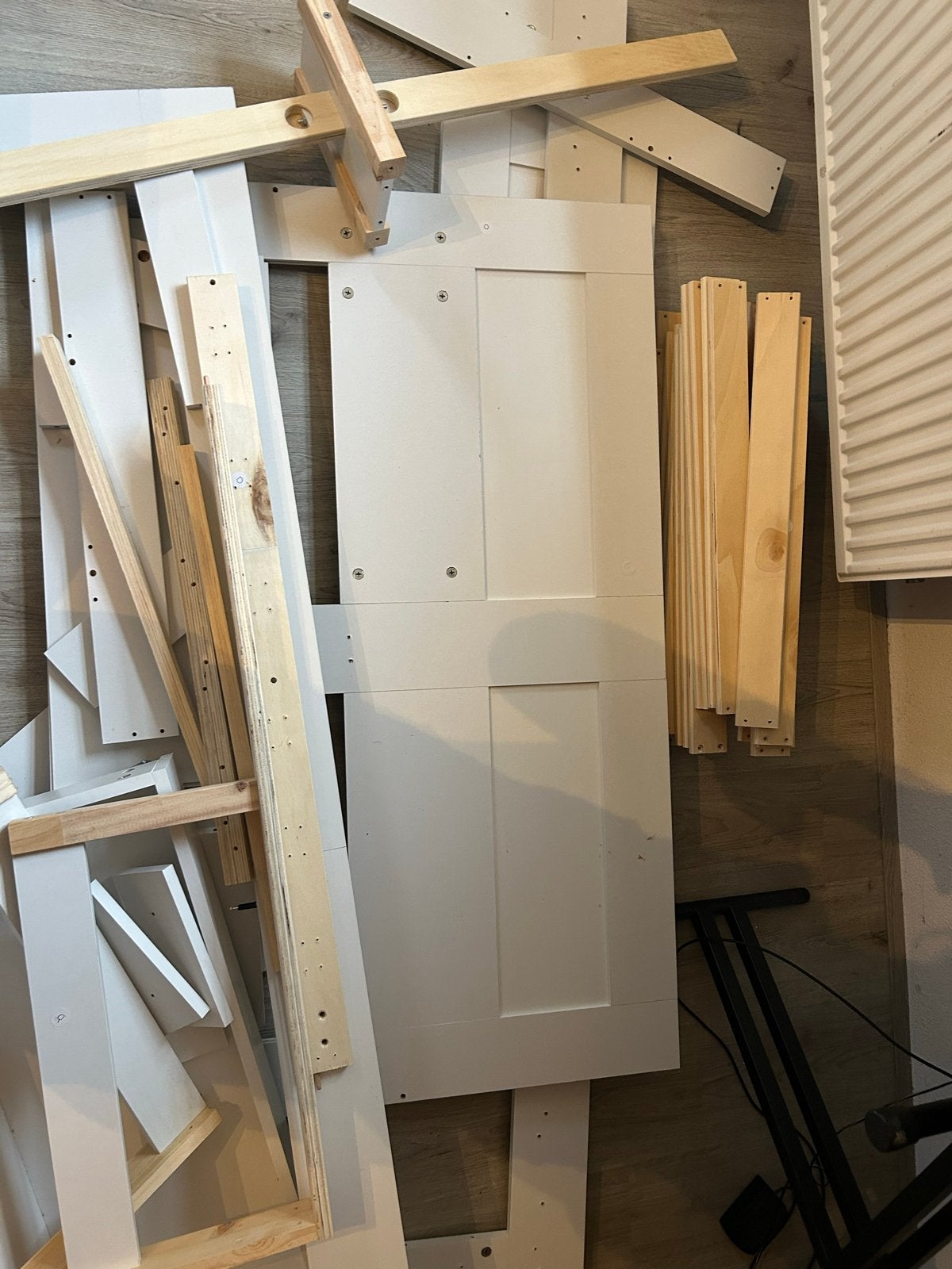 Gratis af te halen: planken en onderdelen van oud bed, Ophalen, Gebruikt, Minder dan 25 mm, Pallet