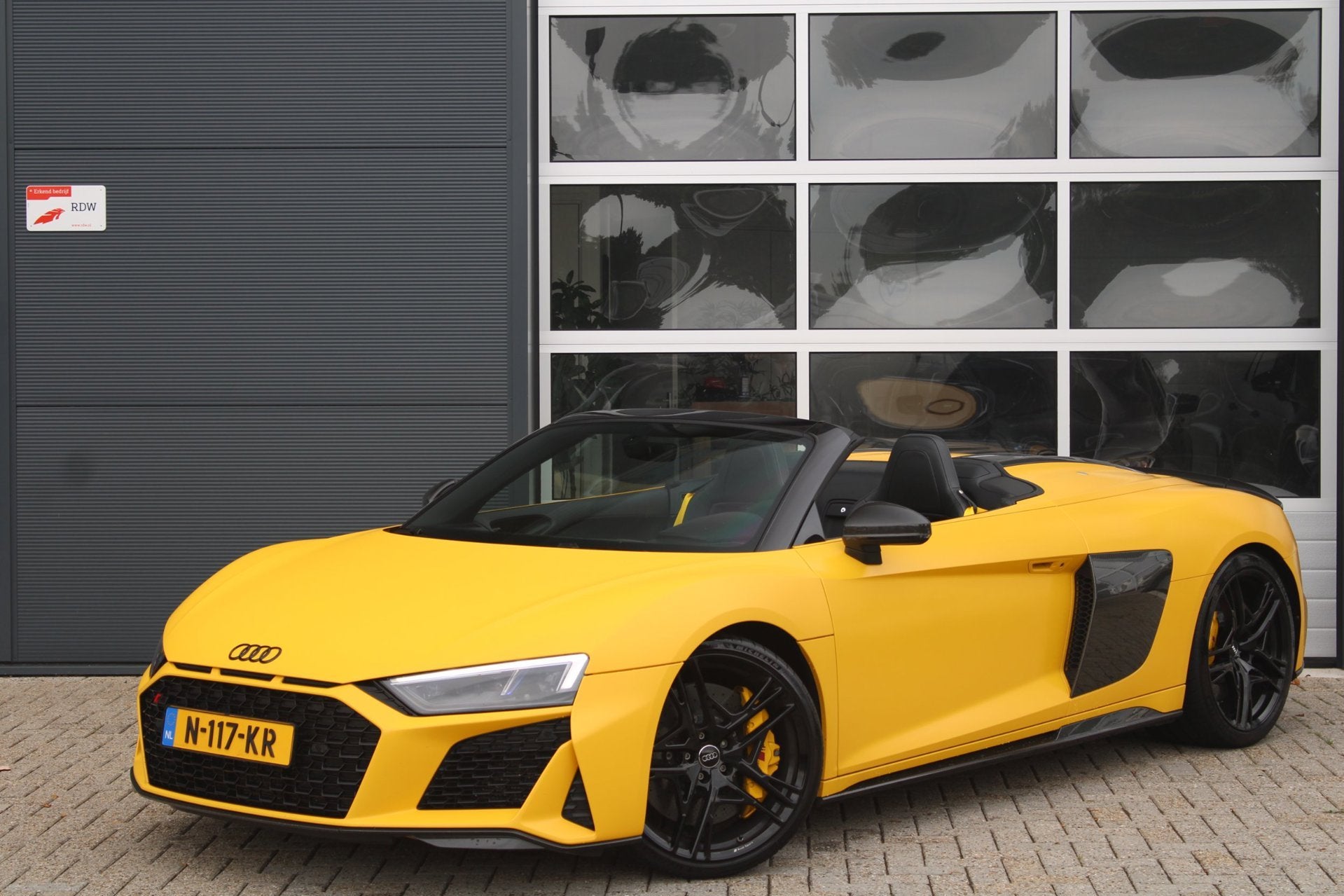 Audi R8 Spyder 5.2 Performance Quattro 620pk | Capristo | Bu, Auto's, Audi, Automaat, Dealer onderhouden, Gebruikt, 5204 cc