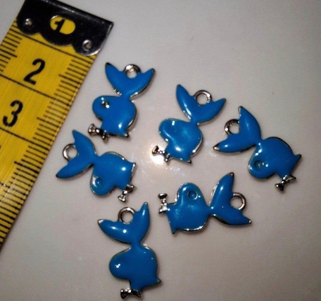6 stuks bedels hangers metaal konijn playboy blauw zilver, -, -, Nieuw, Bedel