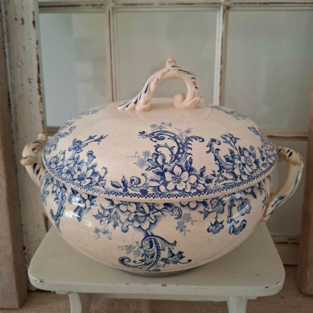Brocante beboterde Franse schaal (soupiere), Ophalen of Verzenden