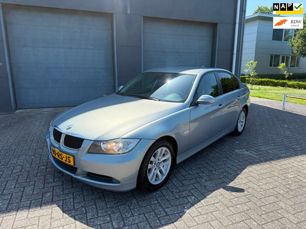 BMW 3-serie 320d Dynamic Executive 2005 Automaat, Auto's, Automaat, 745 kg, Zwart, 4 cilinders