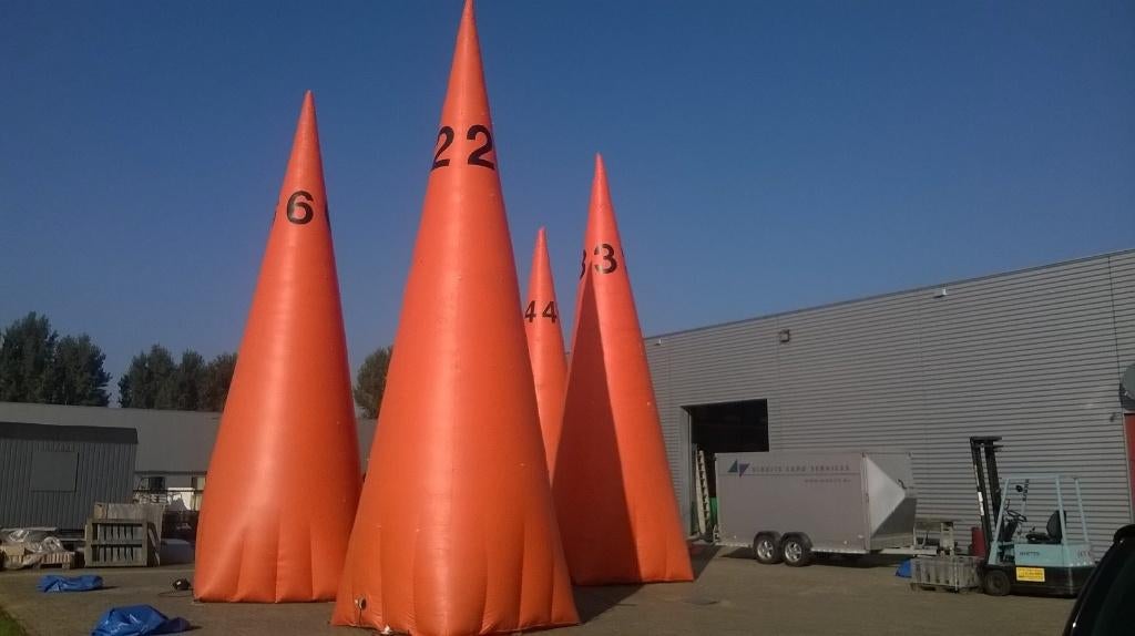 6x WK / EK / Oranjefeesten Opblaasbare (Men)kegels, Ophalen, Zo goed als nieuw, Overige typen, Oranje of Koningsdag