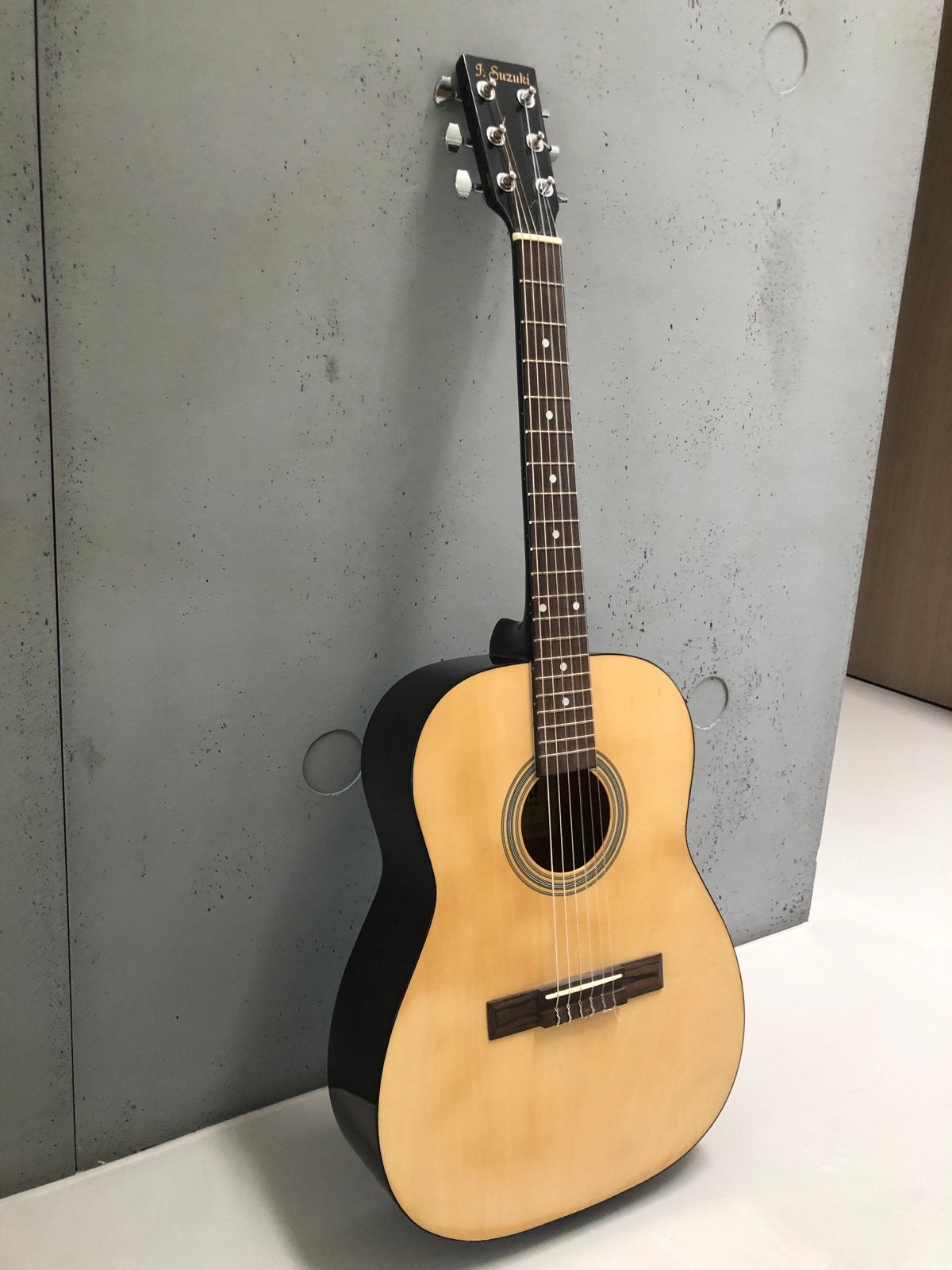 Suzuki AG-1 3/4 NL akoestische gitaar met gitaartas, Muziek en Instrumenten, Ophalen, Gebruikt, Klassieke of Spaanse gitaar, Met koffer
