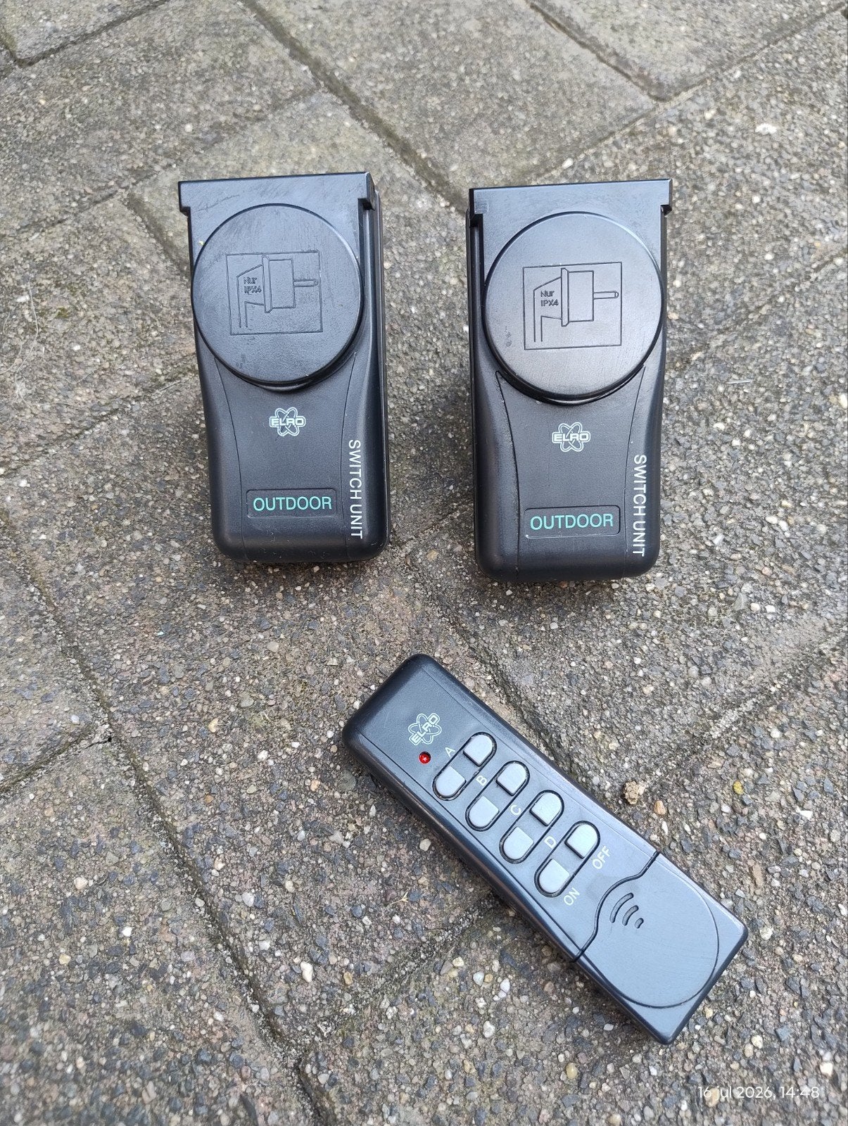 Stopcontacten met afstandsbediening voor buiten (en binnen), Ophalen of Verzenden, Gebruikt, Stopcontact