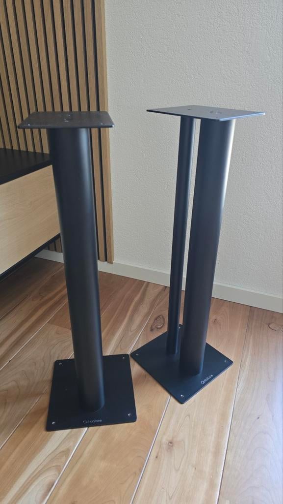 2 Norstone speakerstandaarden, Audio, Tv en Foto, Luidsprekers, Zo goed als nieuw, Ophalen