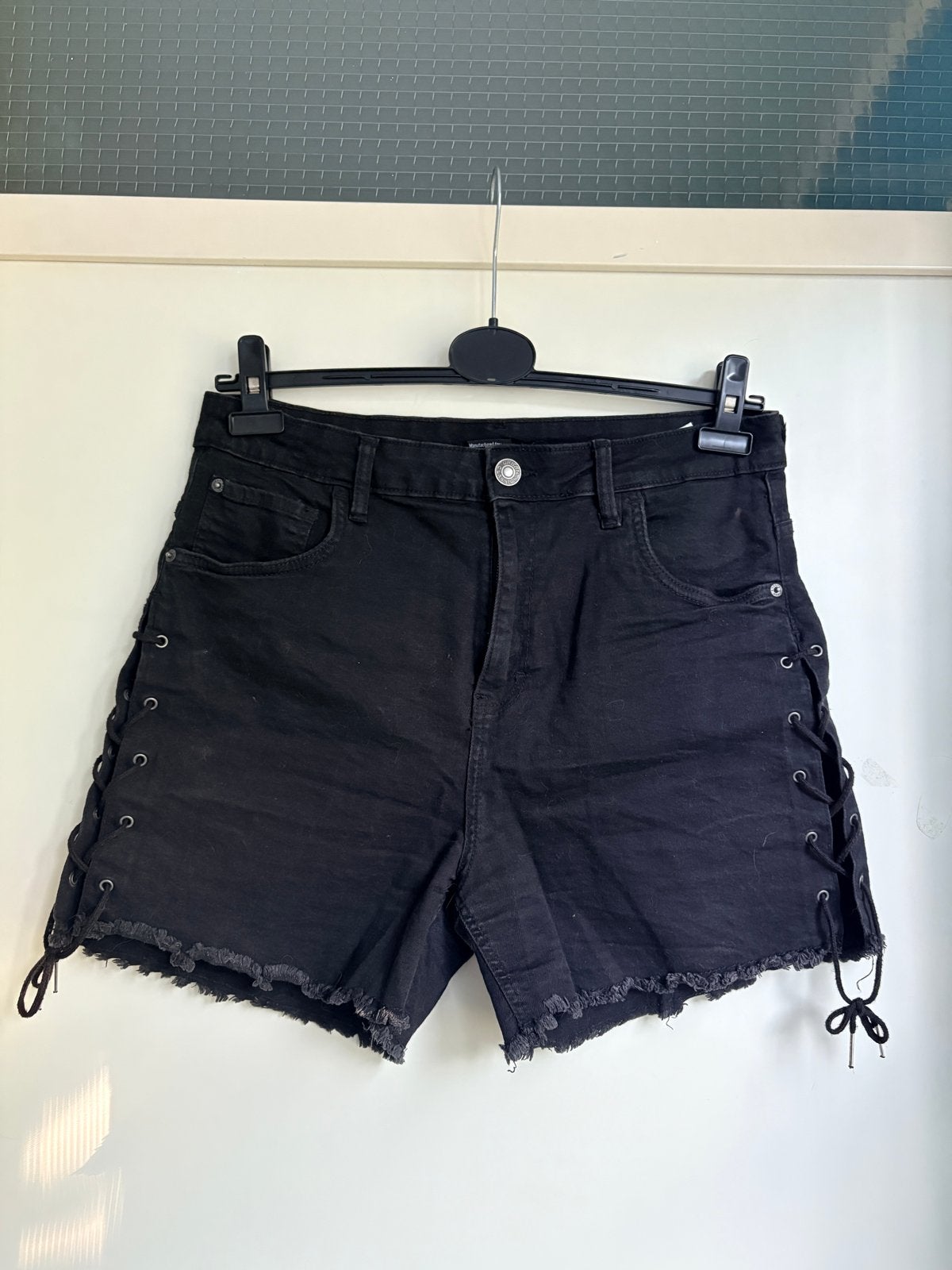 Urban Classics Zwarte Korte Broek met Rijgsluiting Maat 30, Kort, Zwart, Maat 42/44 (L), Ophalen of Verzenden
