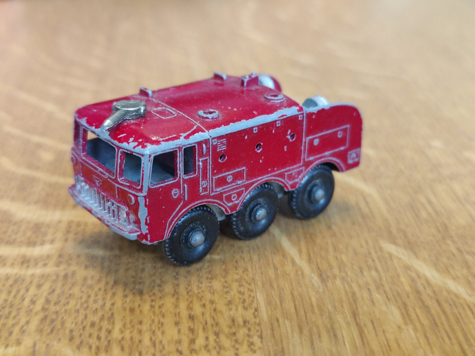 Matchbox Foamite Crash Tender Brandweer, Ophalen of Verzenden, Zo goed als nieuw, Auto