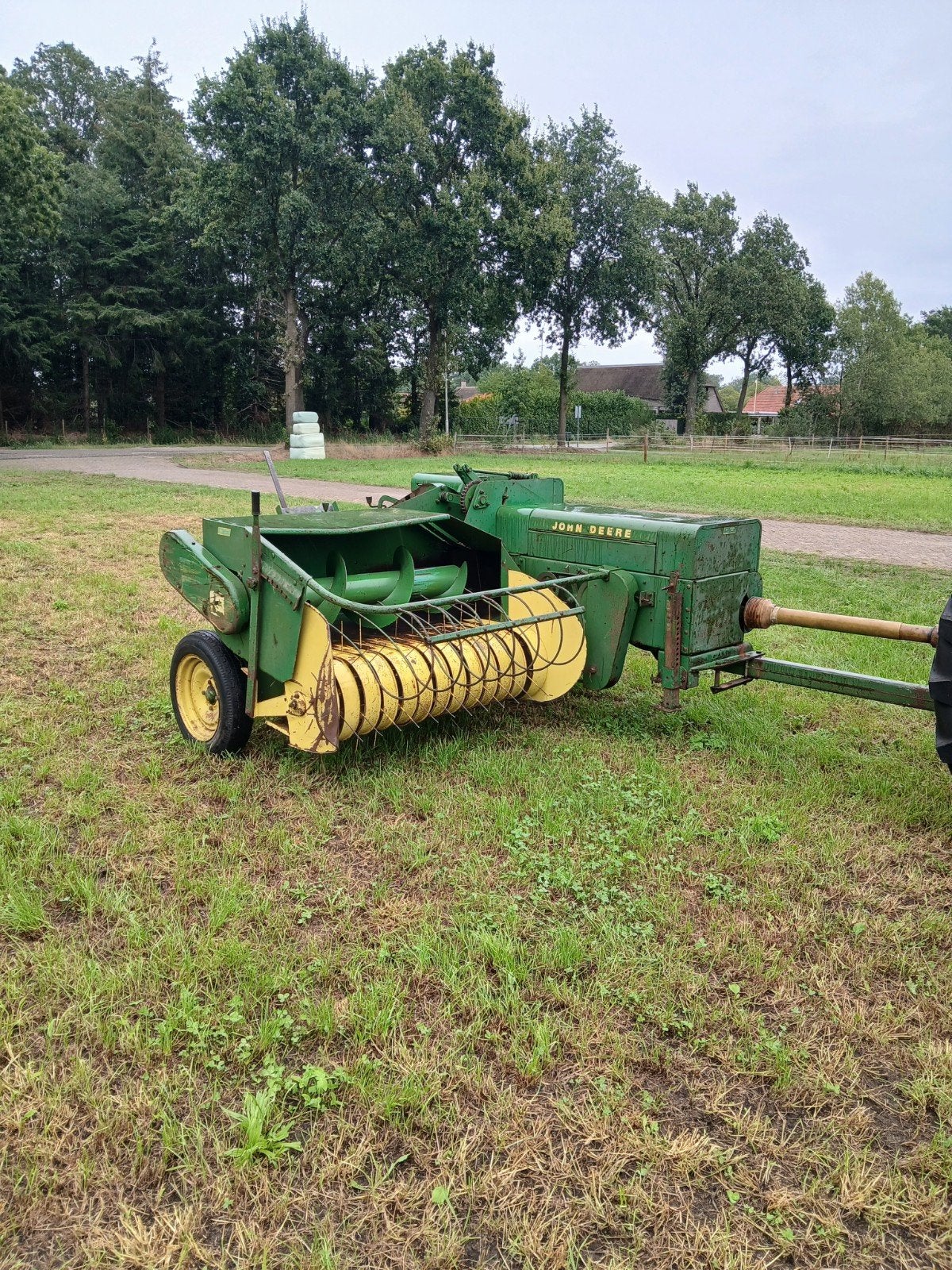Jhondeere 224 t hooipers, Ophalen