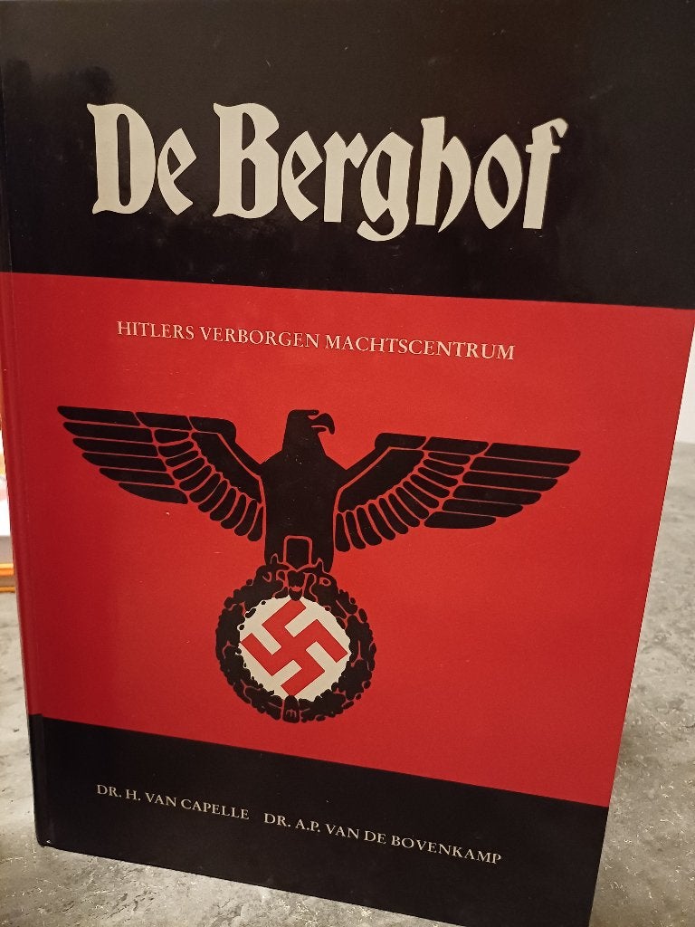 DE BERGHOF, Ophalen of Verzenden, Tweede Wereldoorlog, Zo goed als nieuw, Overige onderwerpen