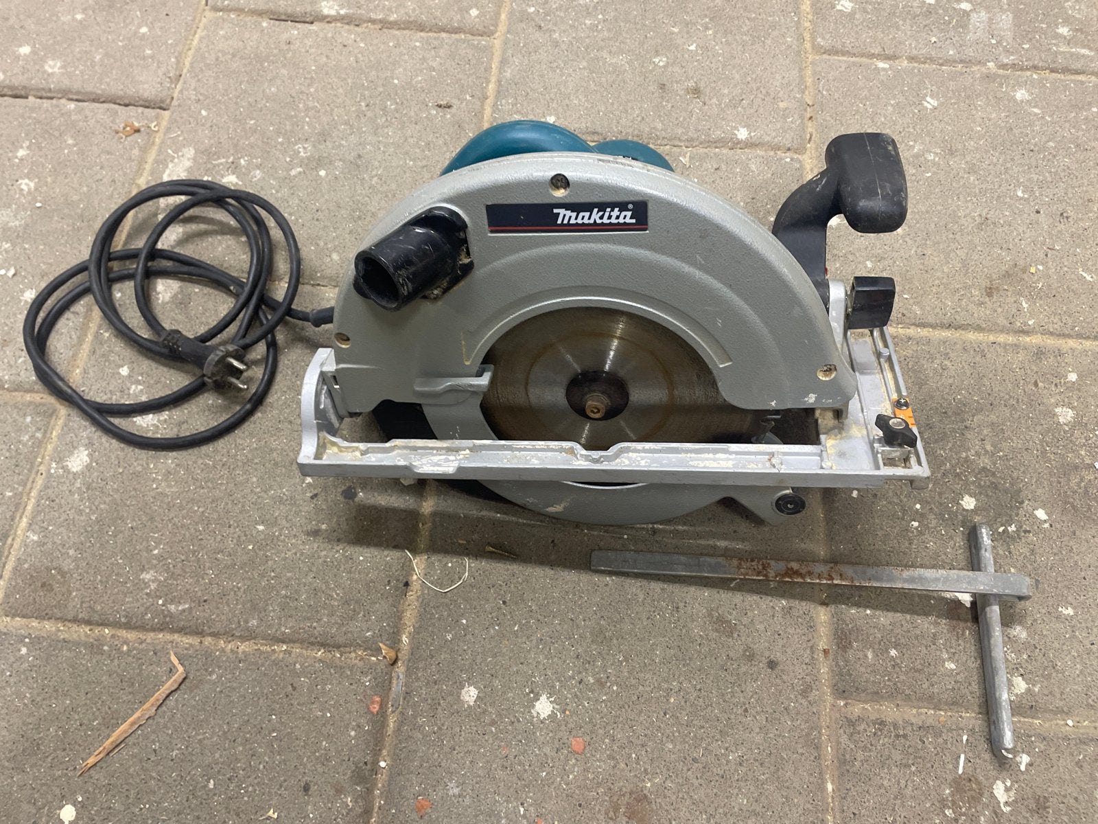 Makita Cirkelzaag 5903R - Krachtig en Betrouwbaar, Gebruikt, Cirkelzaag, 70 mm of meer, Ophalen of Verzenden