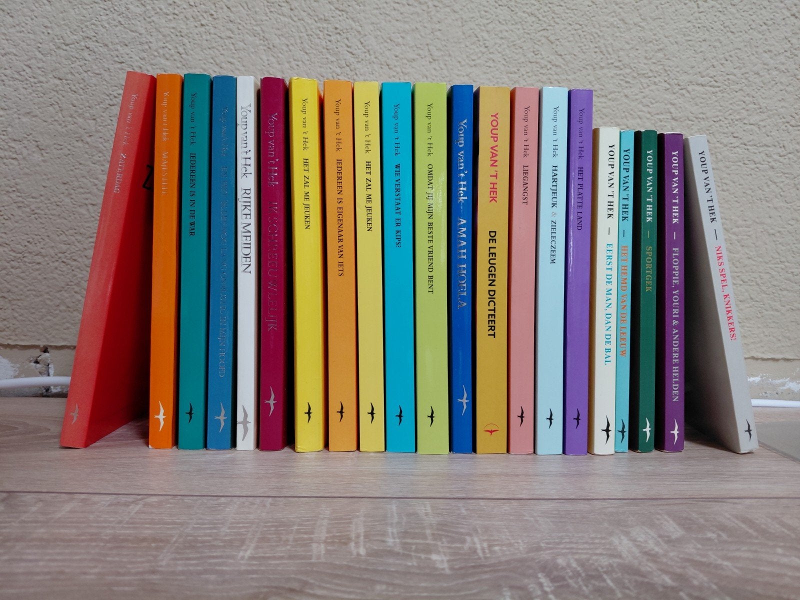 Youp van 't Hek - Boekjes met columns 20x, Boeken, Humor, Ophalen of Verzenden, Zo goed als nieuw, Youp van 't Hek, Cabaret