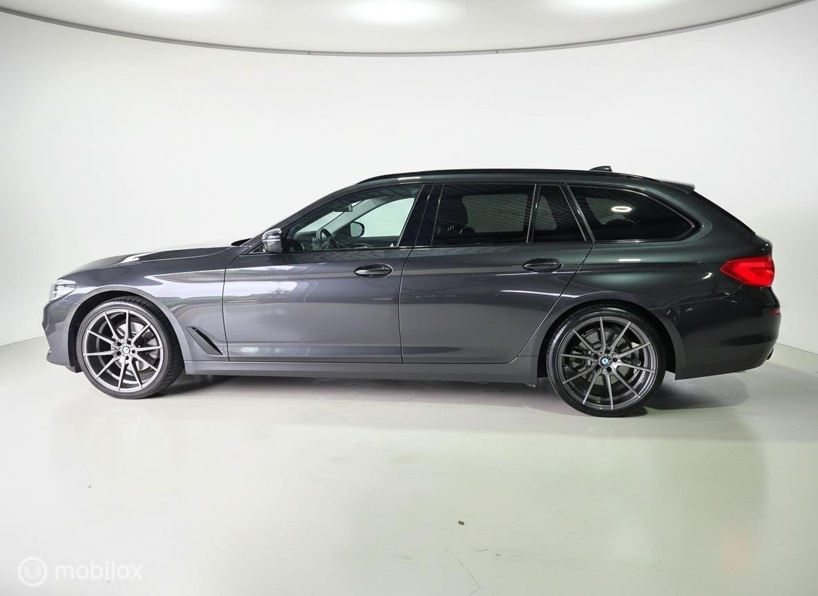 BMW 5-serie Touring 520i High Executive Sport Line |Leder|Ca, Auto's, Automaat, 1998 cc, Achterwielaandrijving, Gebruikt