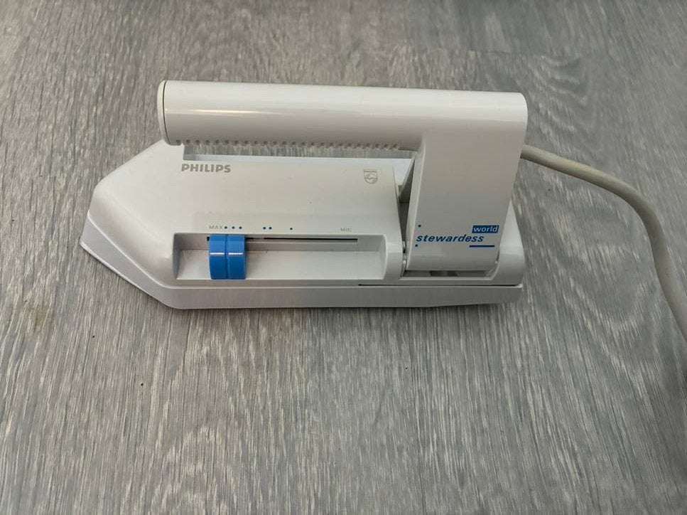 Philips reisstrijkijzer World Stewardess - vrijwel nieuw!!, Ophalen of Verzenden, Zo goed als nieuw