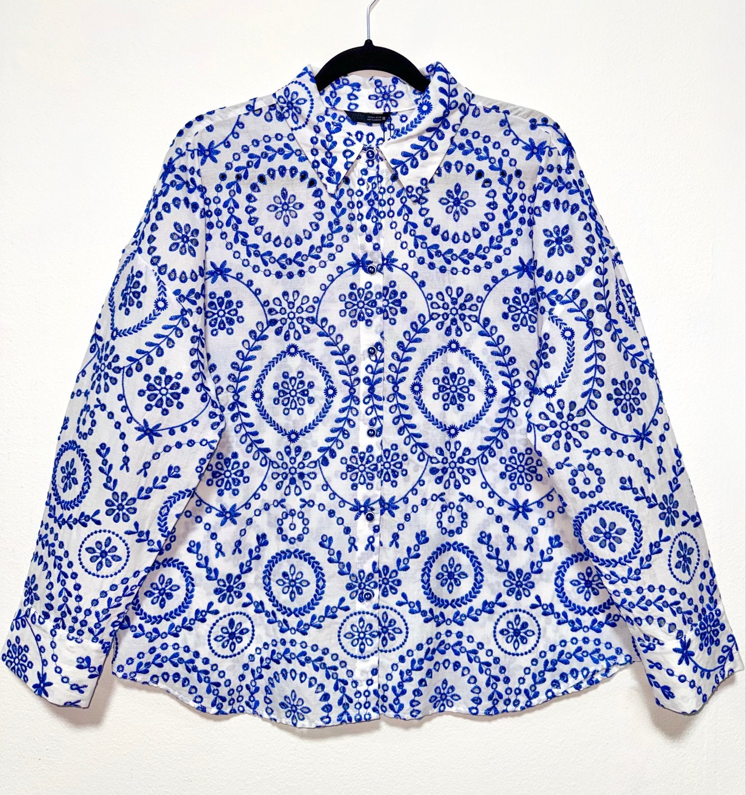 Zara Geborduurde Blouse Wit Blauw Maat L, Verzenden, Nieuw, Maat 42/44 (L), Wit